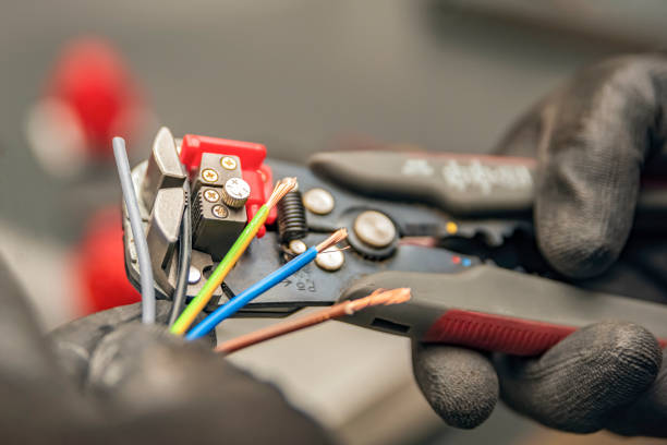 Best Licensed Electrician  in Dolton, IL